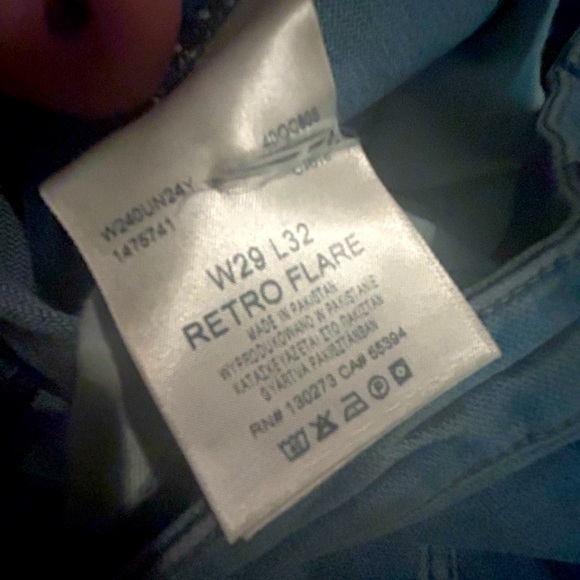 NWOT RETRO WRANGLER FLARE JEANS w29-L32 - Picture 10 of 10
